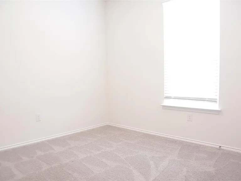 8111 Marigny Way — Photo 14