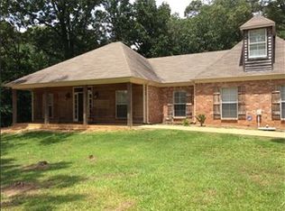749 Forest Woods Dr, Byram, MS 39272