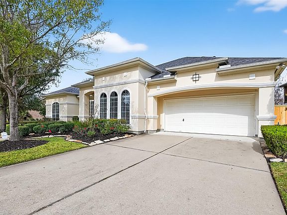 5th image of 18622 Yorkshire Manor Ct