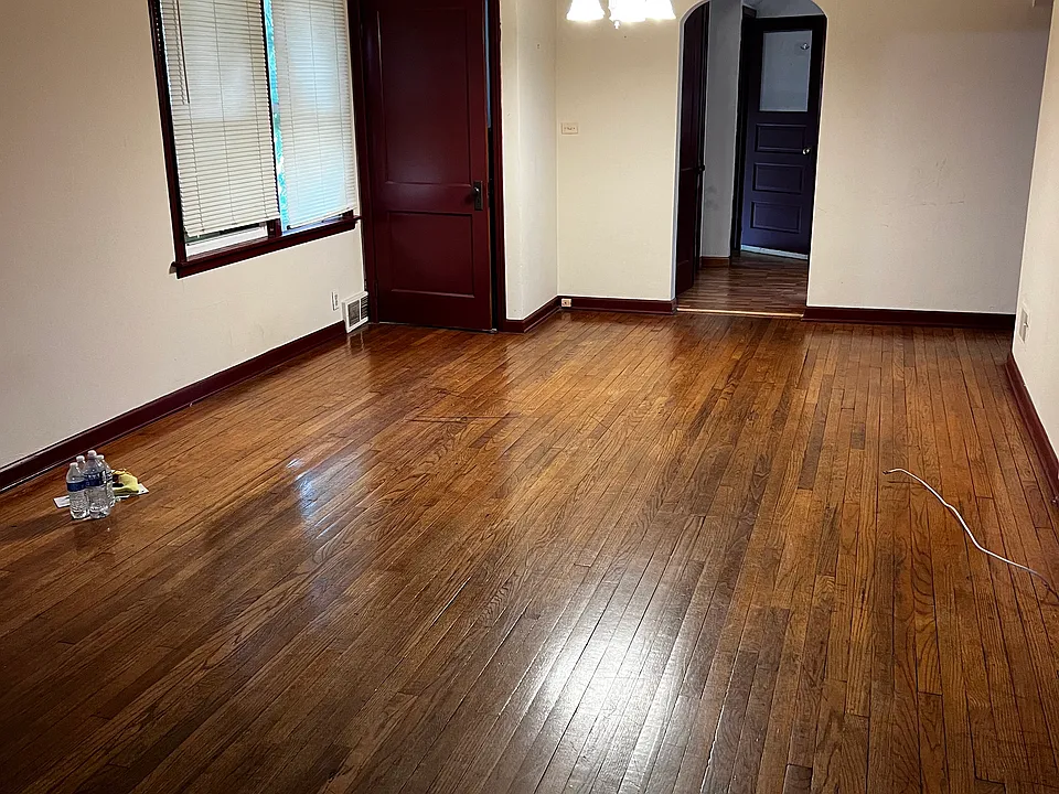 1303 Brookside Ave #1