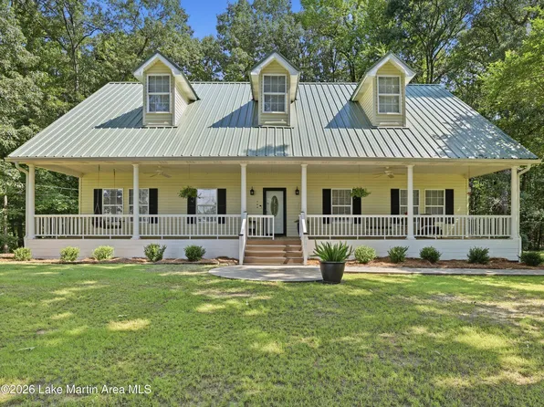 160 Menowa Dr, Dadeville, AL 36853