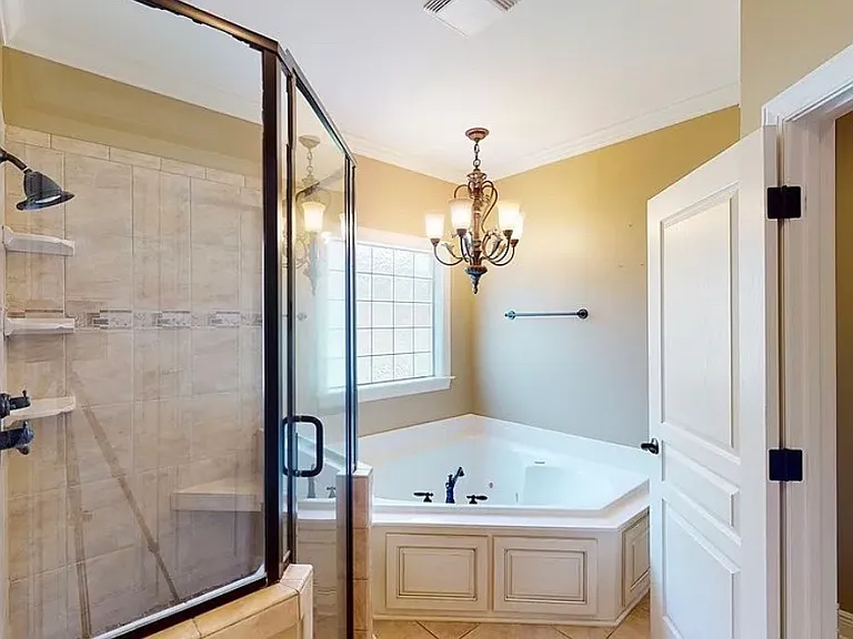 242 Chloe Ct — Photo 9