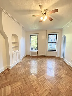 Rented by CMV Realty Inc. | media 17