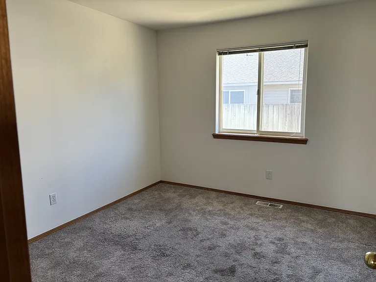 7302-7304 W Yakima Ave #2 — Photo 8
