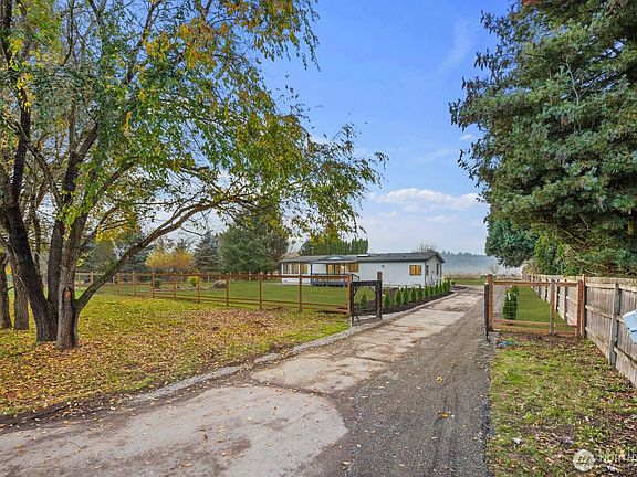 3rd image of 4602 62nd Avenue E