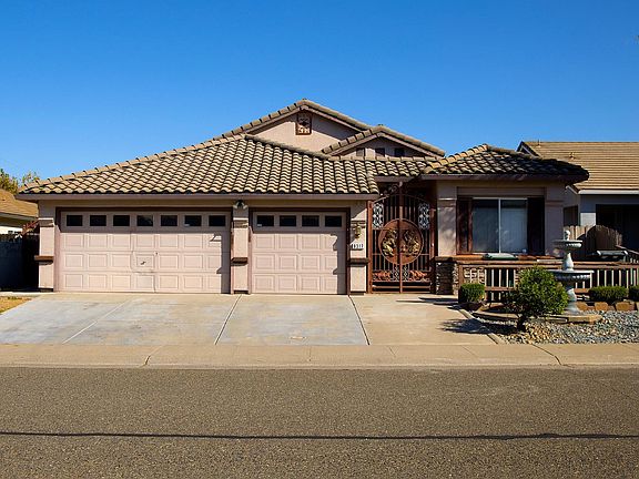 3rd image of 9317 Heathfield Way