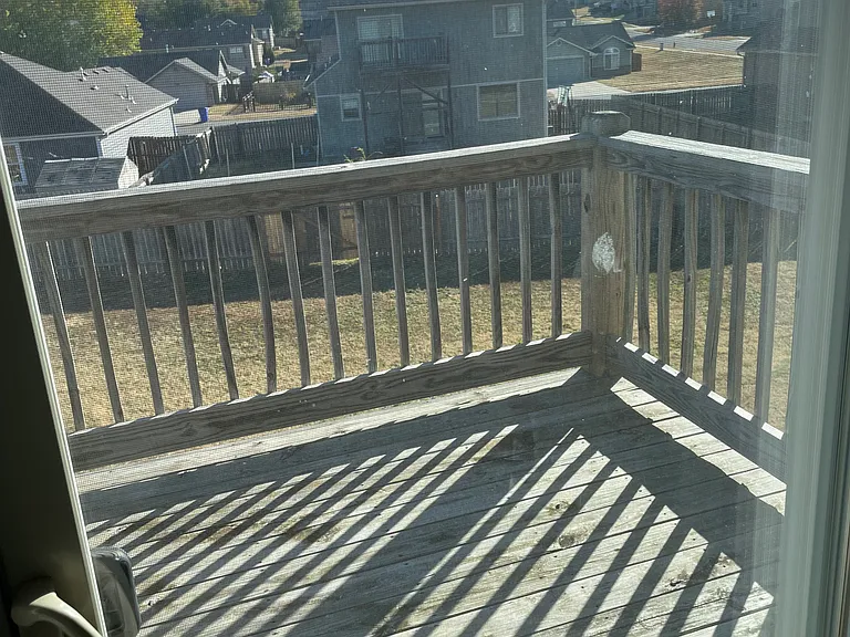 1027 Dakota Ln — Photo 8