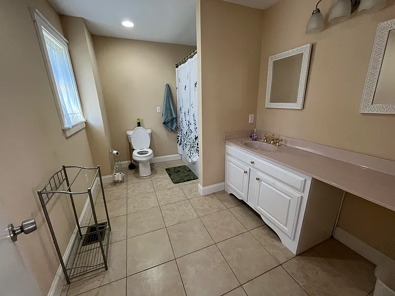 2110 Broome Rd — Photo 10