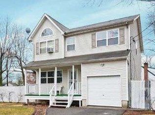 8 Brandon Ave, Amityville, NY 11701