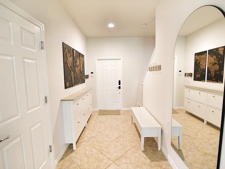 1057 Normandie Way — Photo 6