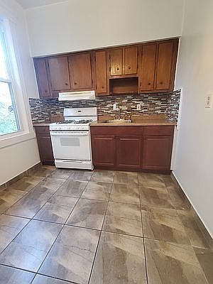 3rd image of 24-26 41st St #3
