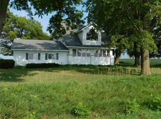 554 Ocean Ave, Clarence, IA 52216