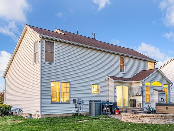 4th image of 4399 Marilyn Dr