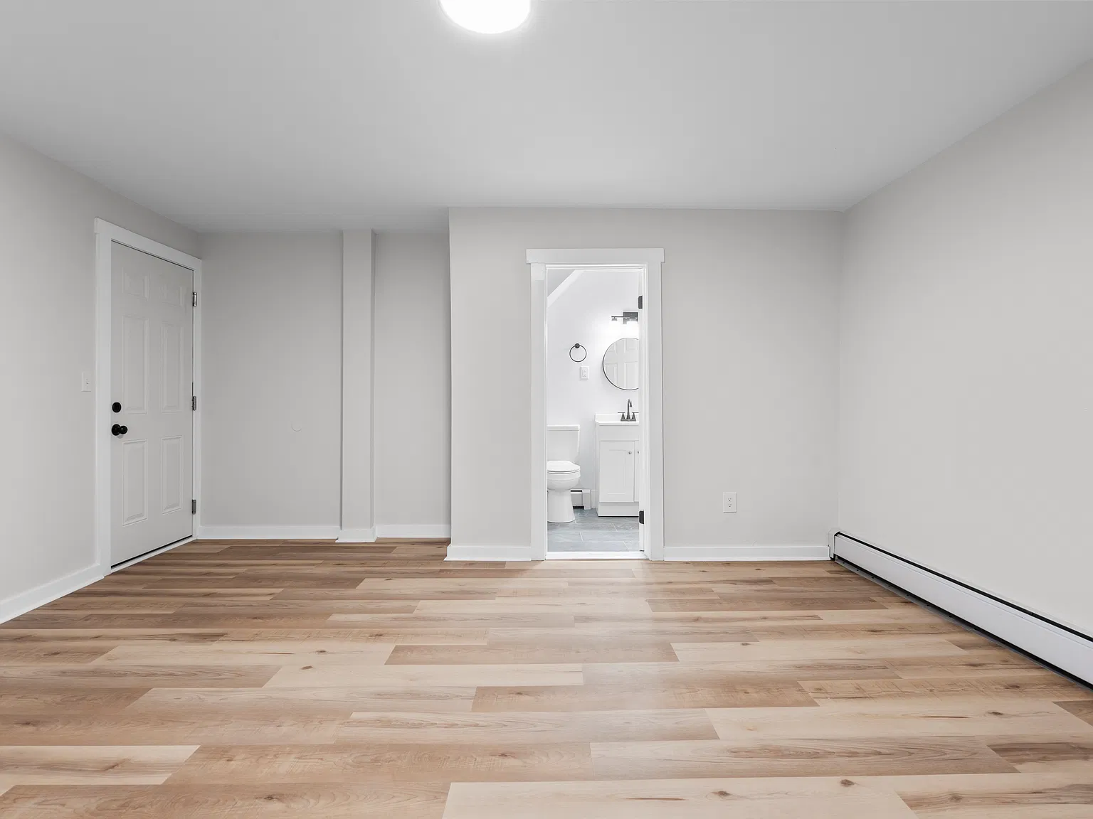 137 W Main St — Photo 4
