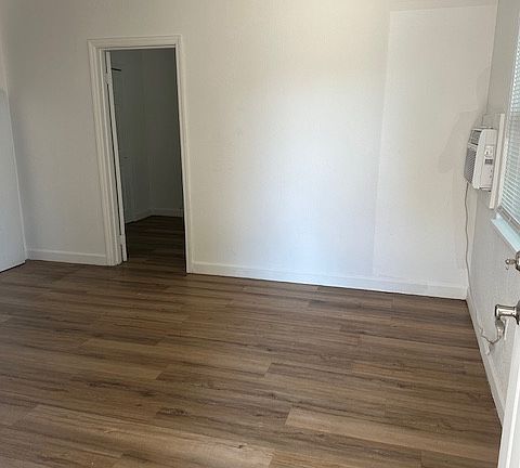 3rd image of 221 N Saturn Ave #221