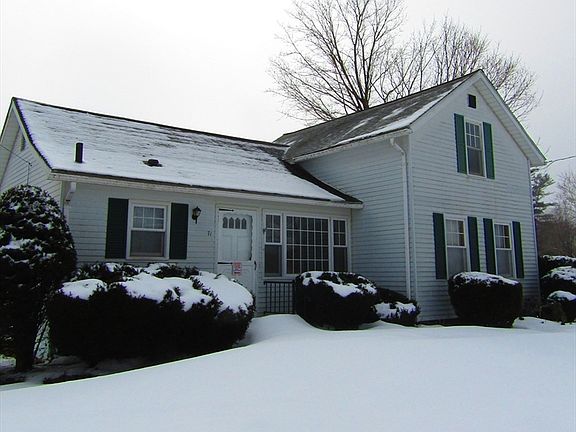 2nd image of 71 Chestnut St