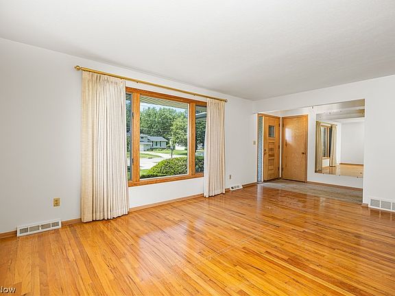 4th image of 6879 Middlebrook Blvd
