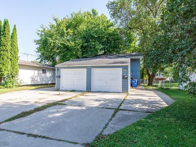 1322 14 1/2 St S, Fargo, ND, 58103