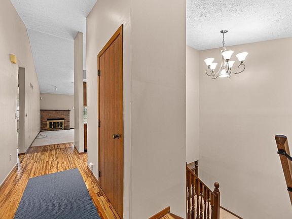 4th image of 4208 Grove Ct