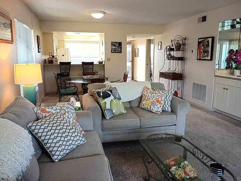 1806 Mariner Dr #214 — Photo 24
