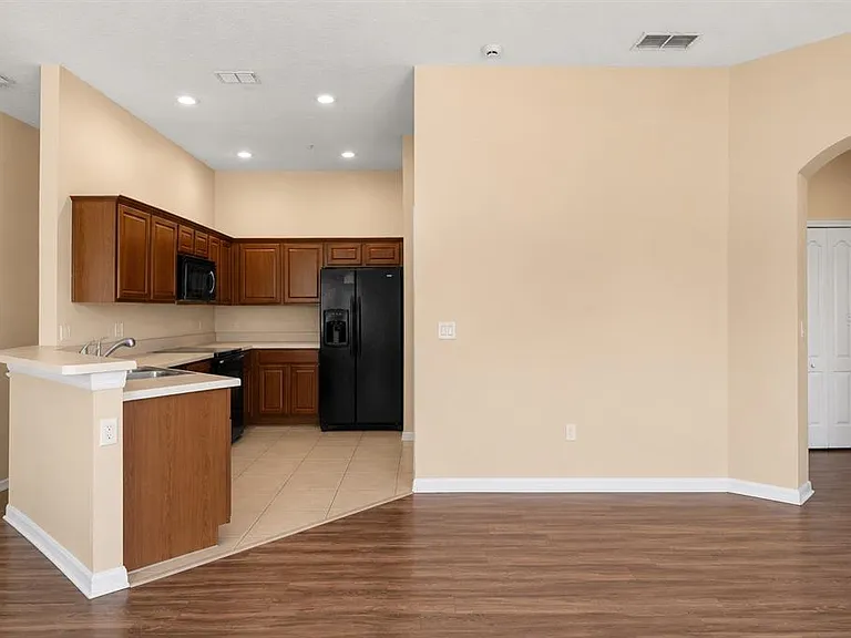 2210 San Jacinto Cir — Photo 9