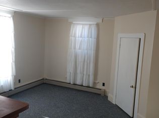 3 Newhall St APT 1, Fairfield, ME 04937