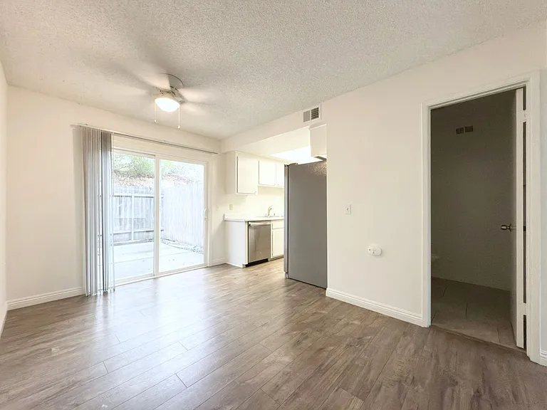 2132ViaCaminoVerde — Photo 4