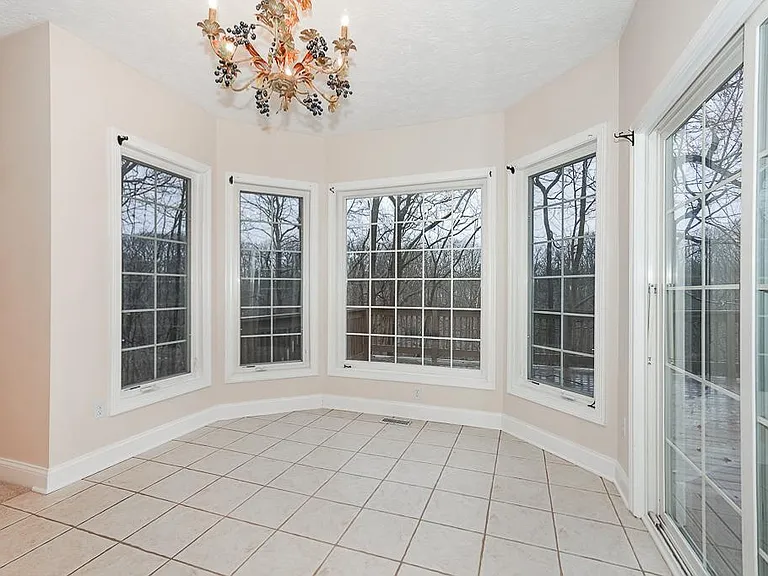 3729 Edgehill Dr — Photo 15