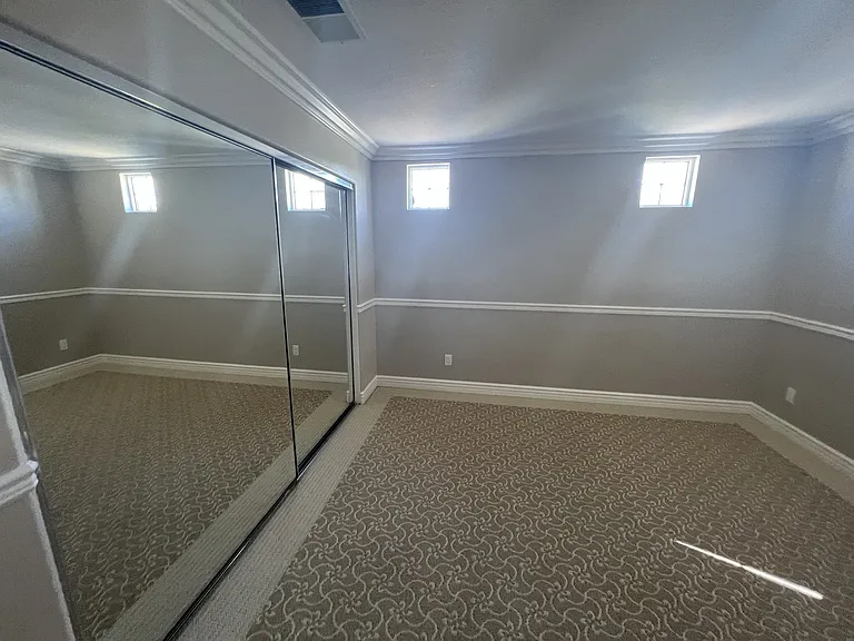 45009 Oakford Ct — Photo 11