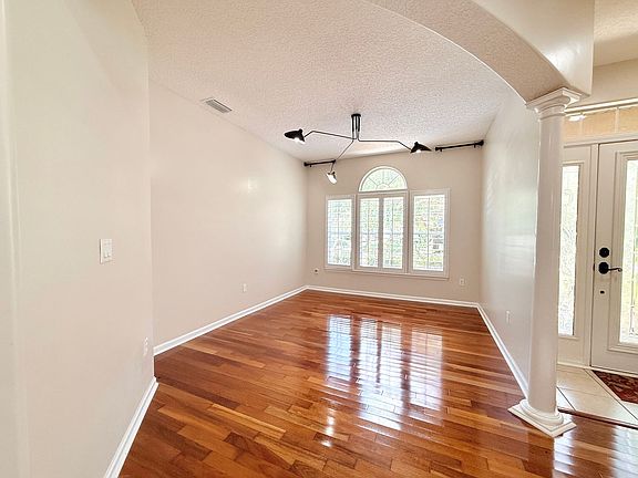 5th image of 11288 Panther Creek Pkwy