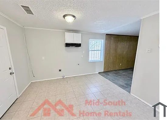 3205 Madewell St — Photo 3