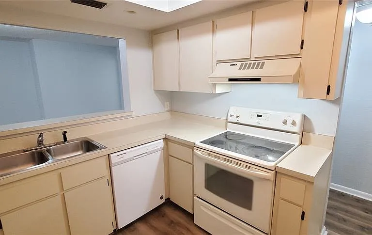 2756 Orchid Oaks Dr #105A — Photo 5