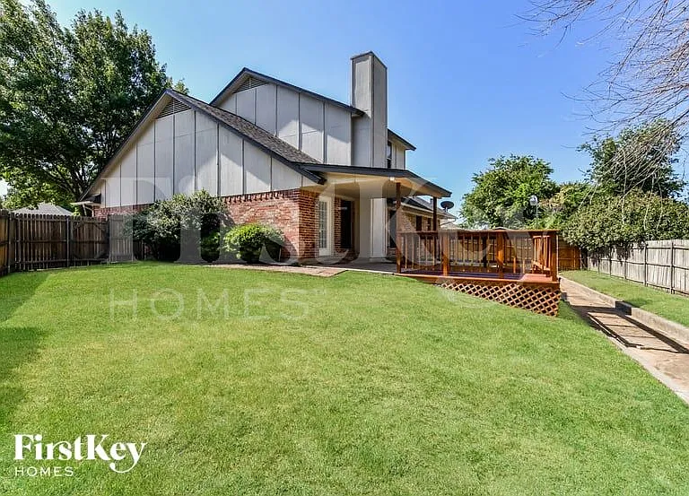 6733 Lucas Ln — Photo 14