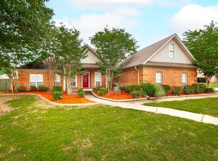2 Darlington Dr, Cabot, AR 72023