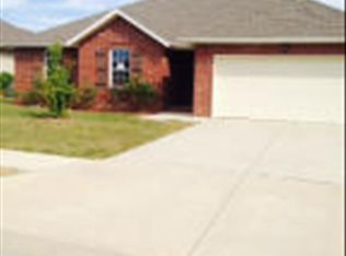 1917 E Overland Dr, Ozark, MO 65721