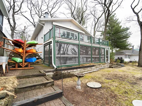 W3547 Lake Dr, Montello, WI 53949