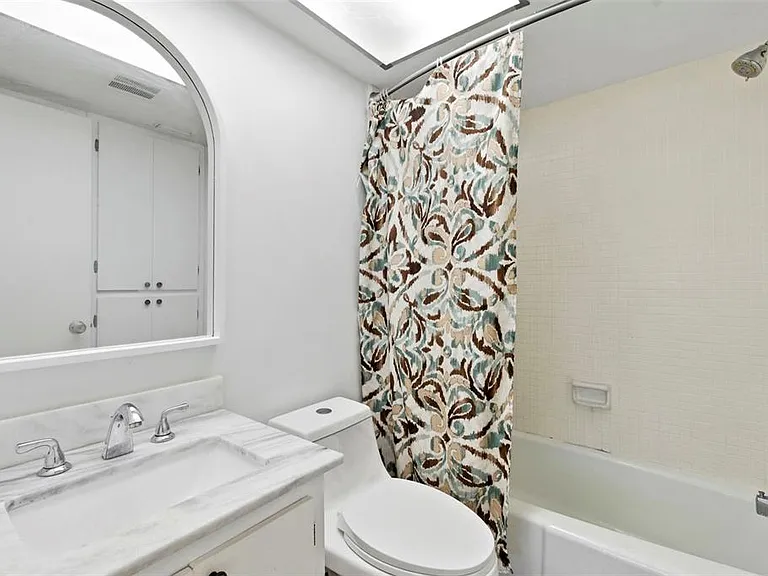 8950 Park Blvd #201 — Photo 27