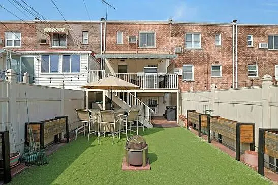 1988 Powell Ave #1 — Photo 10