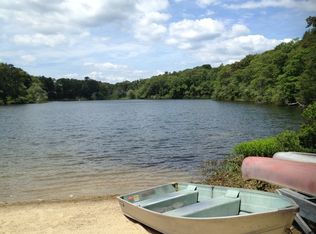 18 Manor Ln, East Falmouth, MA 02536