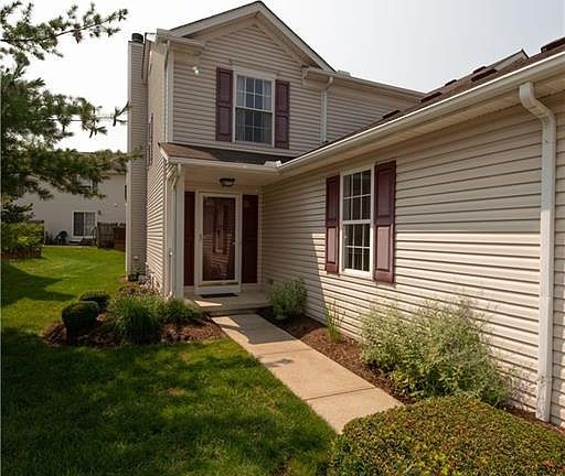 2nd image of 9978 Beverly Ln