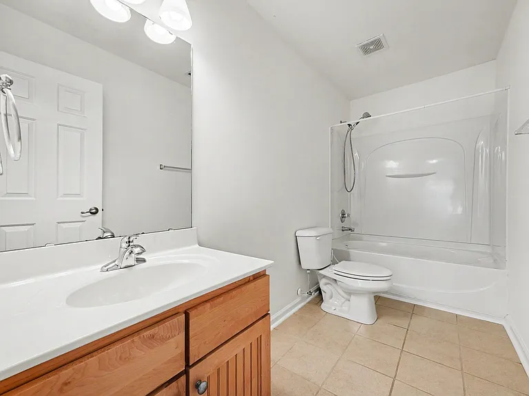 508 Ashburn Ln — Photo 18