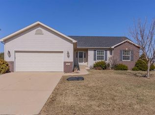 2323 Erik Rd, Cedar Falls, IA 50613