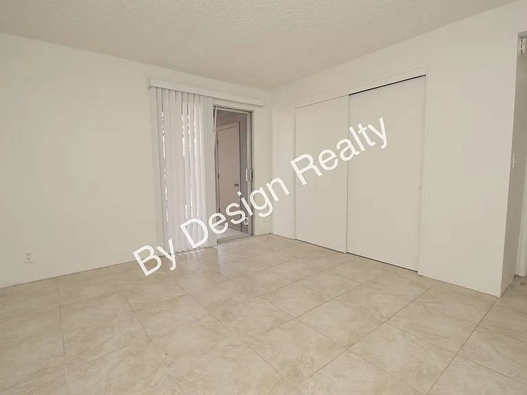 3334 E Presidio Rd — Photo 13