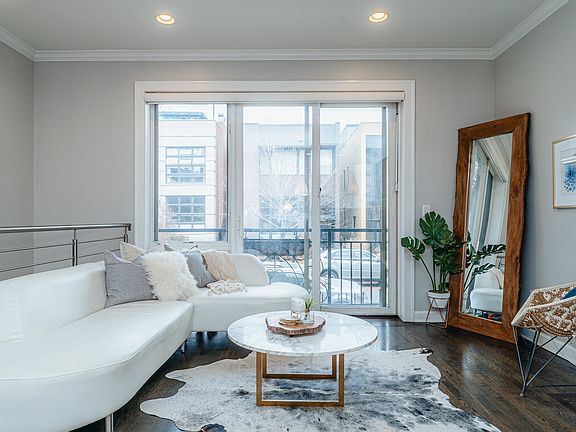 5th image of 2025 W Race Ave #1E