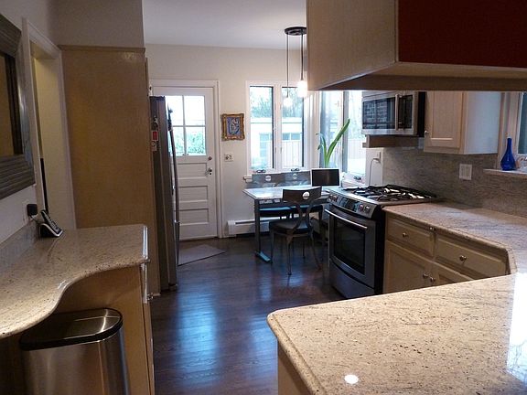 Eat in Kitchen