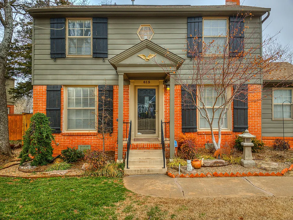 615 NW 37th St