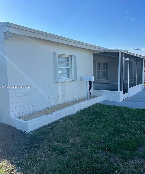 2820 SW 65th Ave — Photo 24