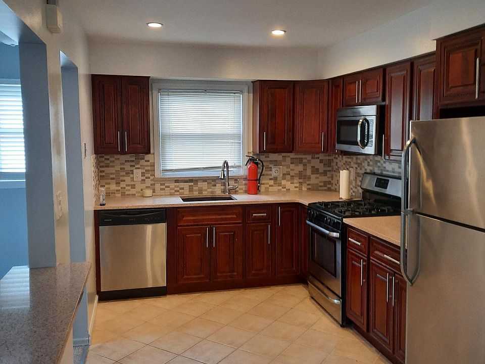 1st image of 243-57 72nd Ave