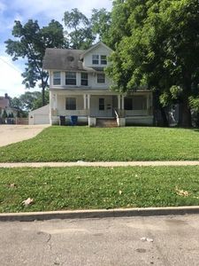 3114 Cottage Grove Ave Des Moines Ia 50311 Zillow