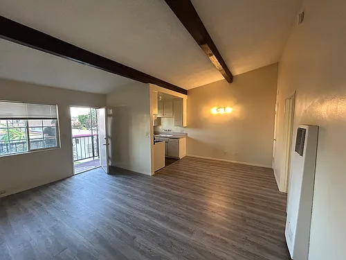 351 E Rossellen Pl #11 Photo 1